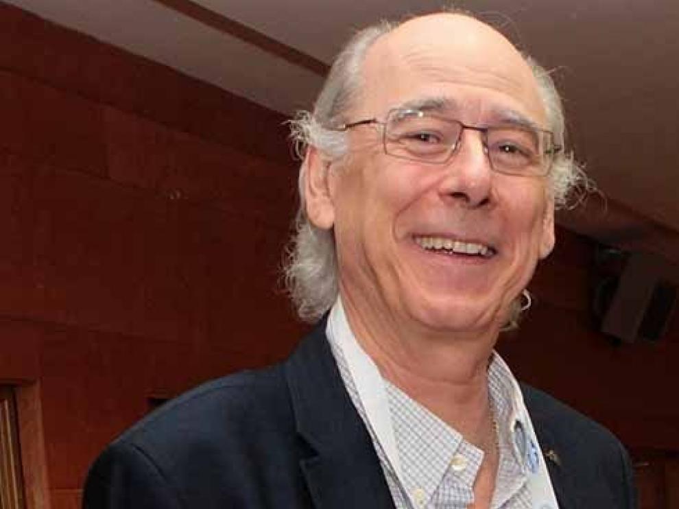 A. P. Martínez