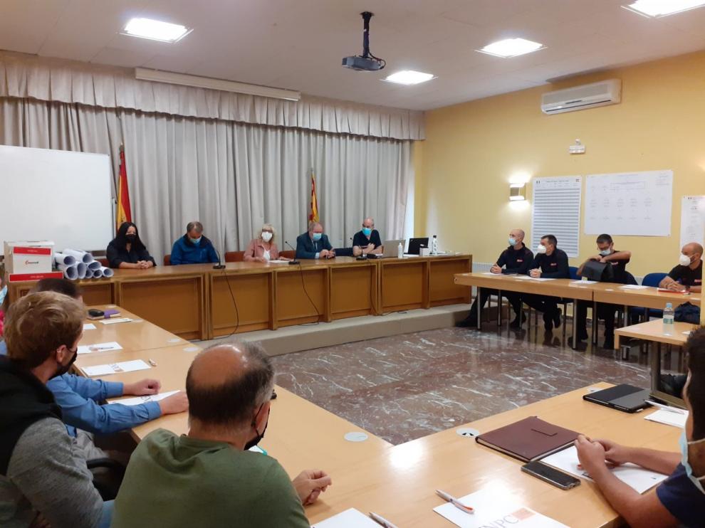 La subdelegada del Gobierno en Huesca, Silvia Salzar, ha abierto el curso de gestión de emergencias en túneles organizado por la Escuela Nacional de Protección Civil.