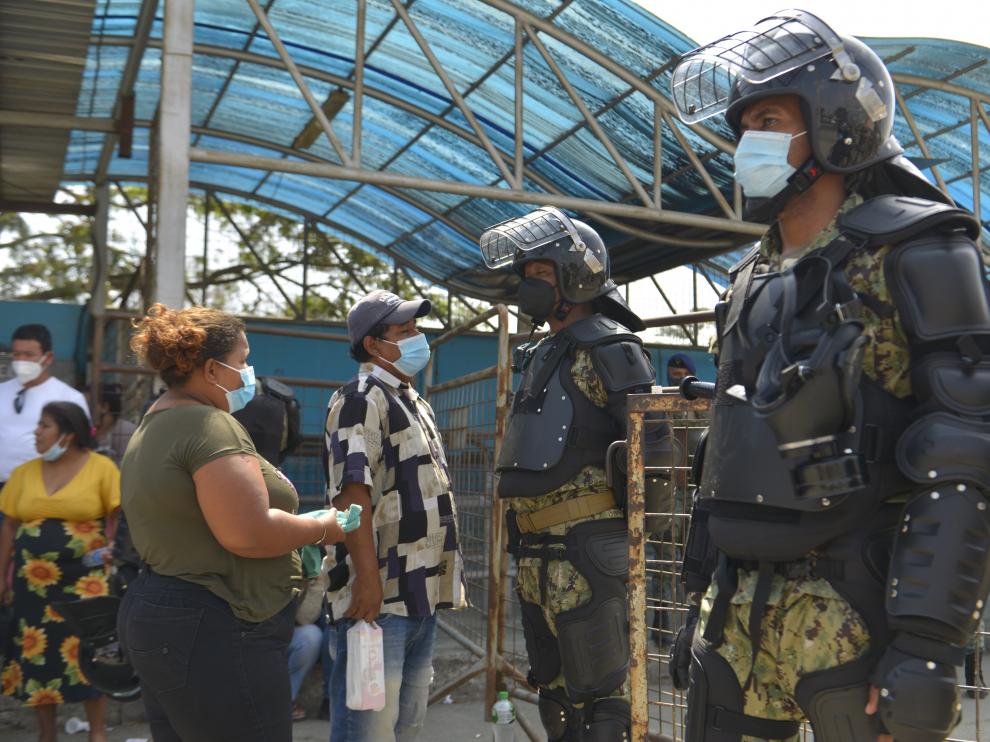 FFAA realizan operación en prisión de Guayaquil donde murieron 116 reos