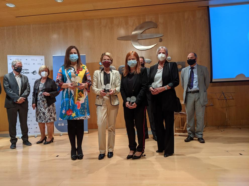 Los farmacéuticos de Zaragoza reciben un premio por su apoyo a los enfermos con trastorno de conducta alimentaria (TCA).
