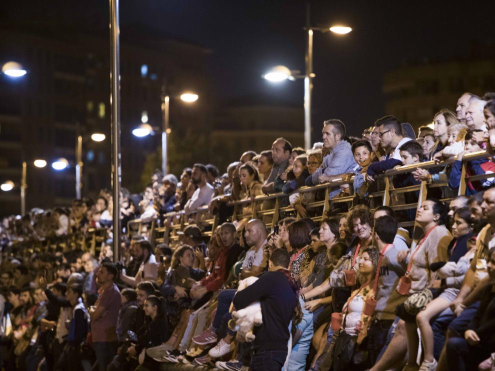 Los zaragozanos, despidiendo las últimas Fiestas del Pilar 'de verdad'. Era el 13 de octubre de 2019.