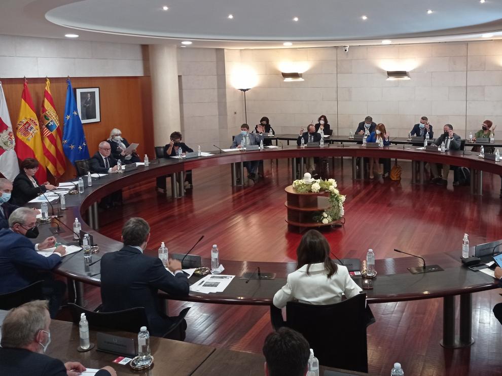 Imagen del pleno de la DPH celebrado este jueves.