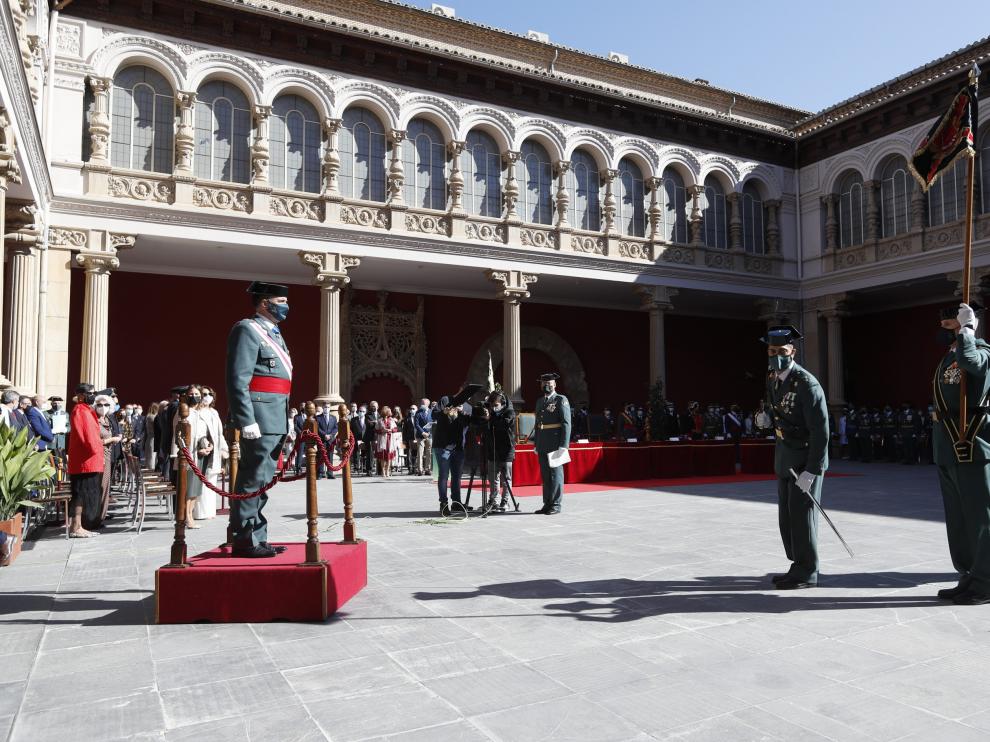 El general Almiñana, en un momento del acto celebrado en el patio del Museo de Zaragoza