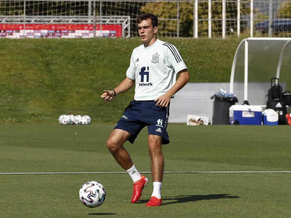 Francho, durante el entrenamiento con la selección de España sub-21 el pasado jueves.