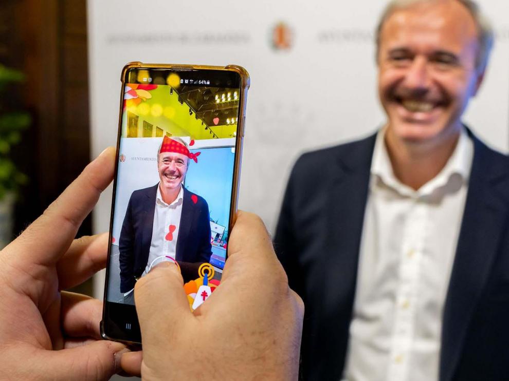 Ofrenda virtual del alcalde de Zaragoza, Jorge Azcón