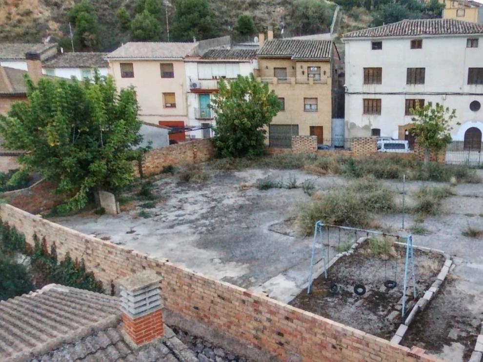 El patio de recreo de la antigua guardería parroquial de San Esteban, donde se edificarán los pisos.