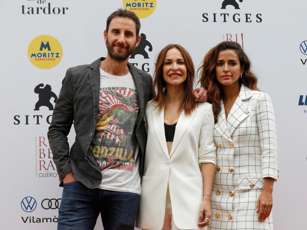 Paula Ortiz, flanqueada por Danir Rovira e Inma Cuesta, este domingo en Sitges.