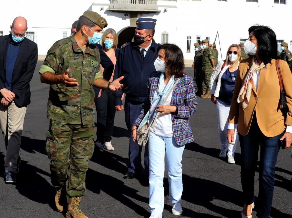 Visita de la ministra de Defensa, Margarita Robles, a la isla de La Palma