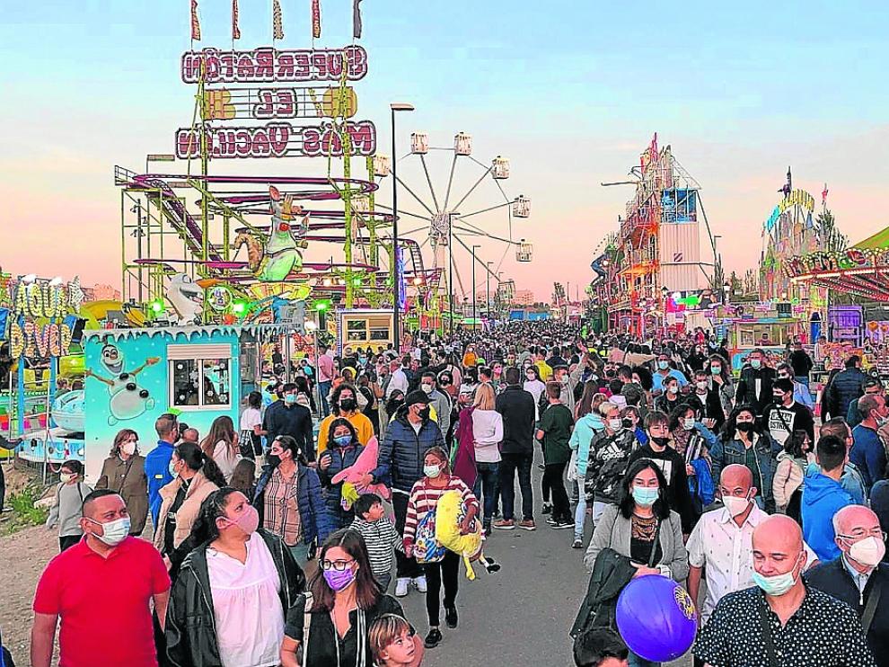 Este aspecto presentaba ayer el ferial de Valdespartera a las 19.20.