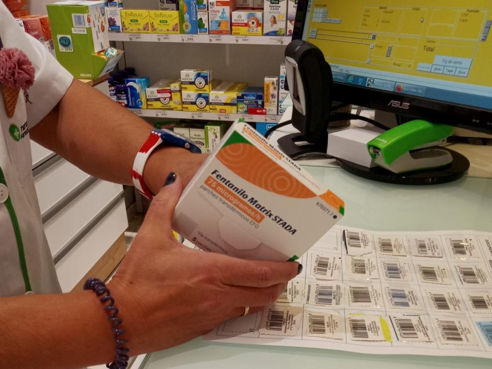 Los opioides, como el fentanilo -el más consumido en España-, necesitan una doble receta para ser dispensados en las oficinas de farmacia.