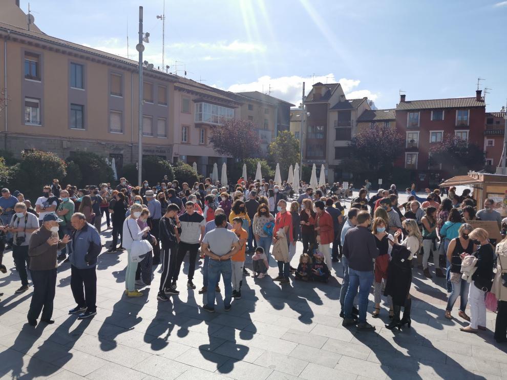 Protesta de los vecinos por la instalación de una línea de alta tensión