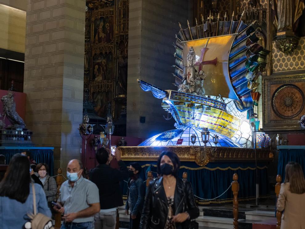 Exposición del Rosario de Cristal en Zaragoza.
