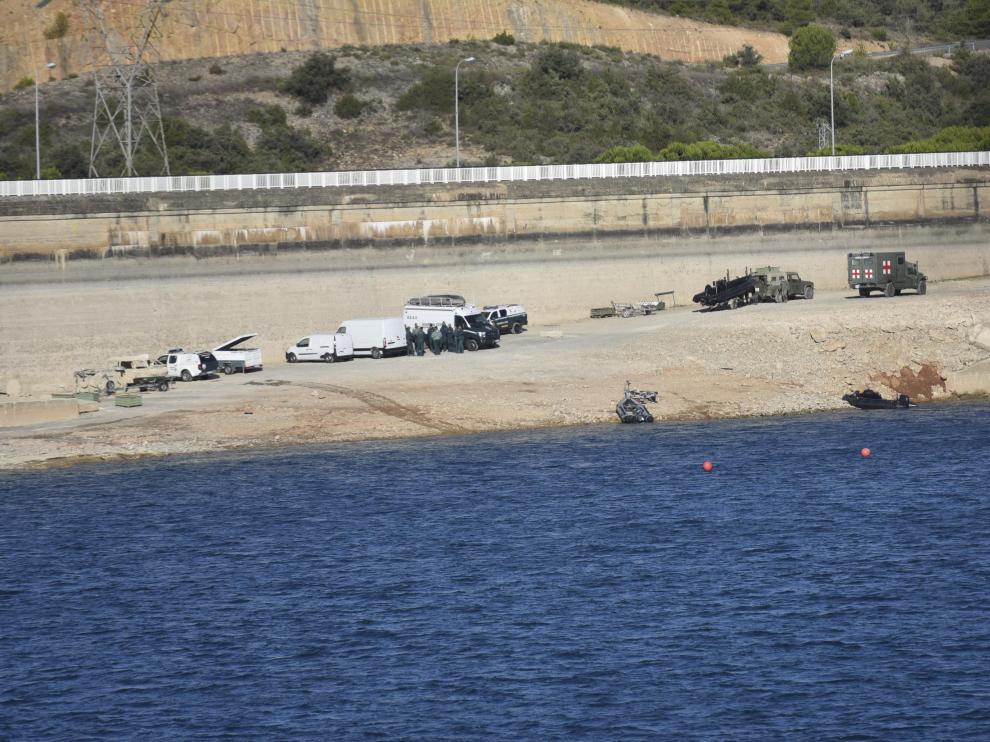 Las labores de búsqueda se centran en la zona del embalse cercana a la presa.