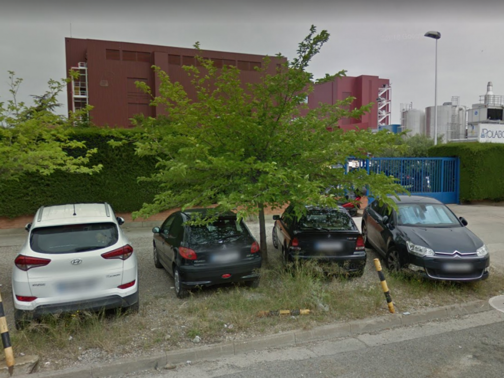 El incendio se ha producido en un reactor de la empresa Rolabo, en la calle J del Polígono Malpica.