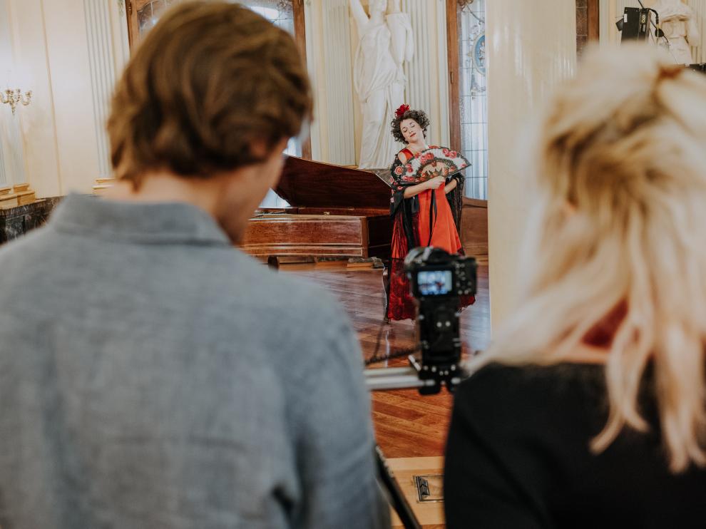 Ana Zurita hace de Elvira de Hidalgo en el documental.