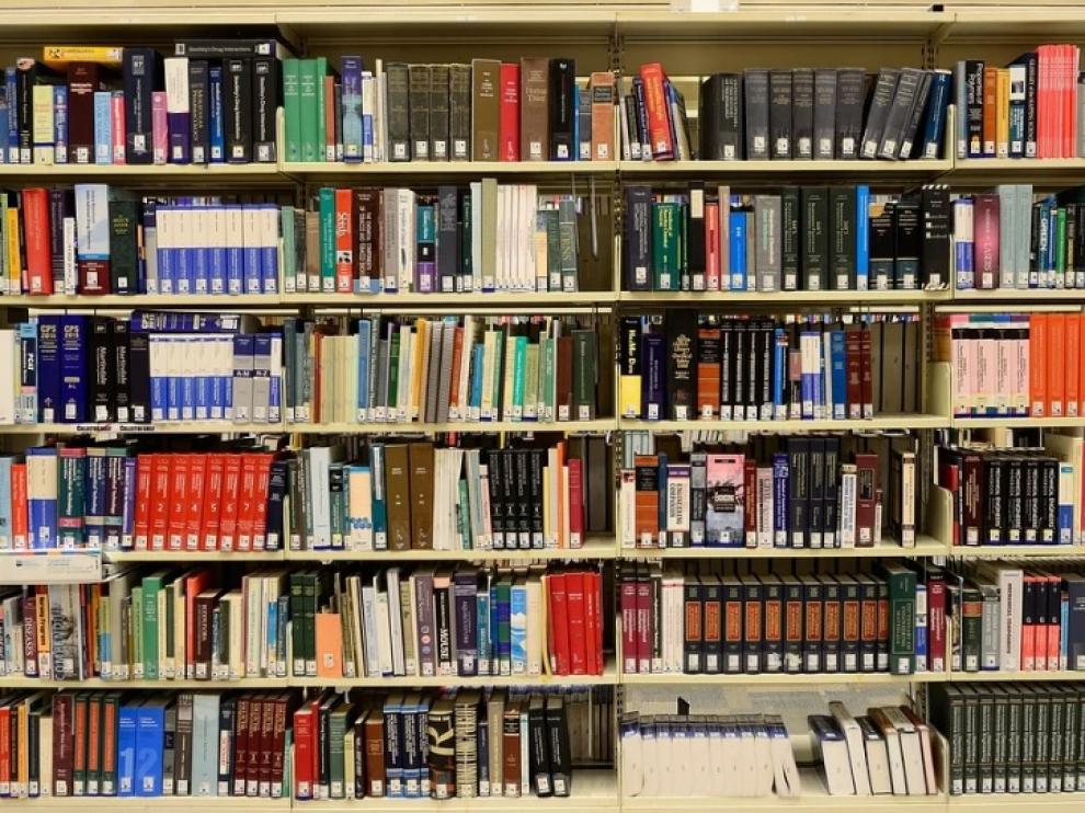 Se solicitaba la retirada de 32 libros de temática LGTBI en 11 institutos y un centro público de la ciudad.