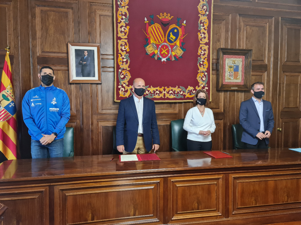 De izquierda a derecha, Thomas Ereu, Carlos Ranera, Emma Buj y Carlos Aranda,