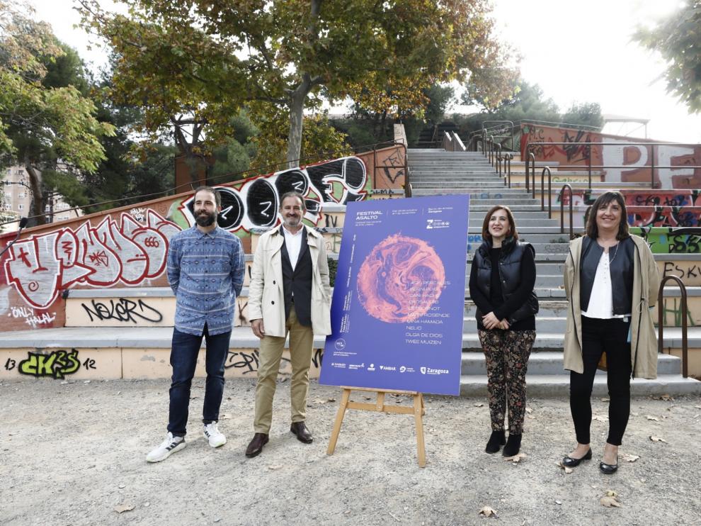 El festival Asalto se ha presentado en el anfiteatro junto al Centro Cívico Tío Jorge.