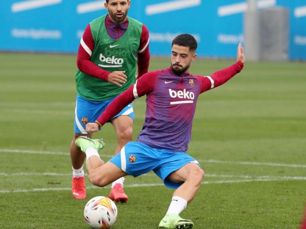 Álvaro Sanz, durante el entrenamiento del viernes con el Barça.