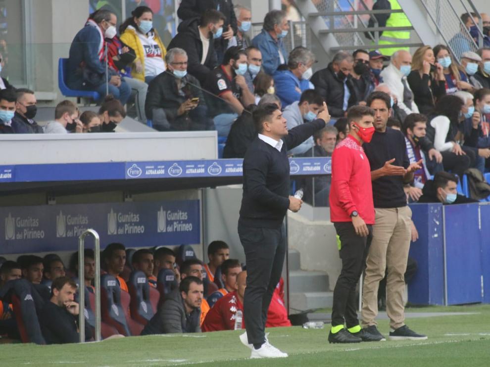 Partido SD Huesca-Amorebieta, jornada 13 de Segunda División, en El Alcoraz