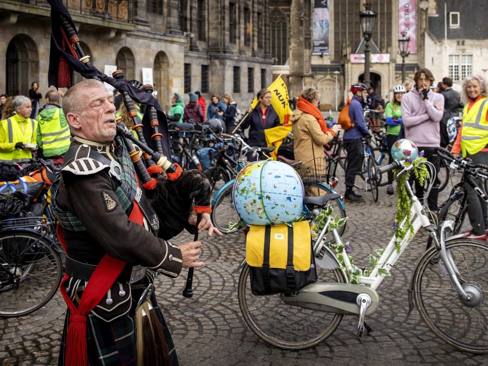 Activistas a favor del medio ambiente en Glasgow ante el inicio de la Cumbre del Clima