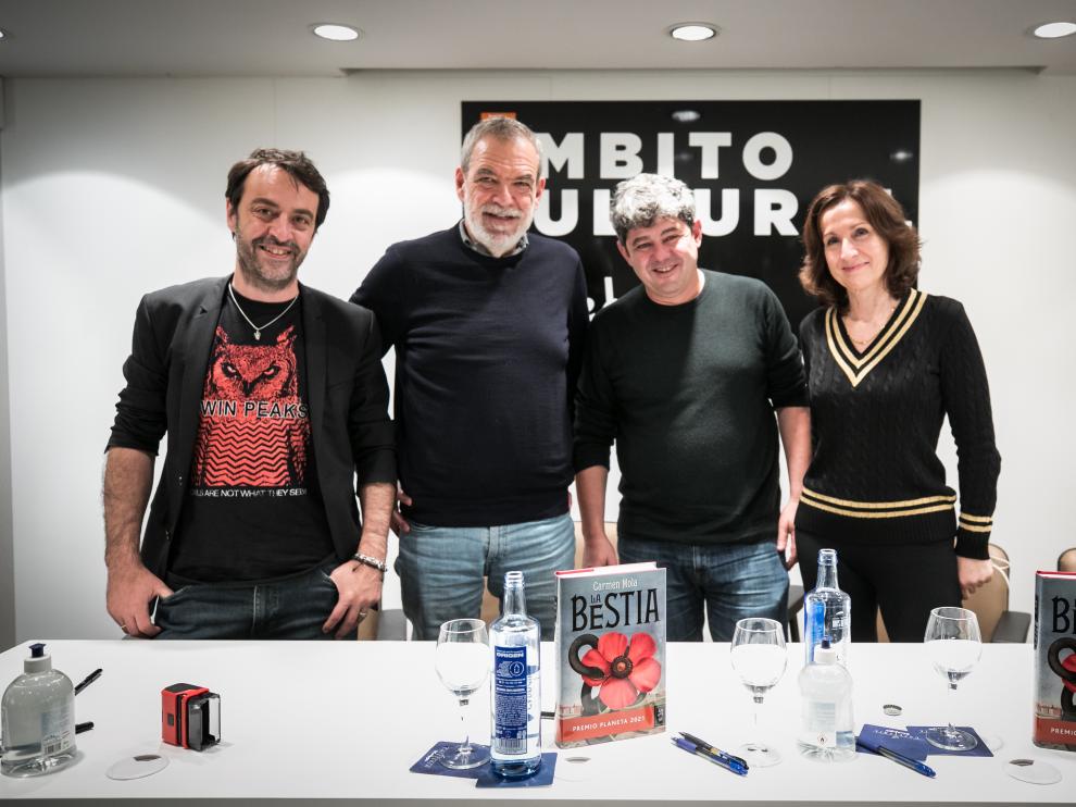 Agustín Martínez, Jorge Díaz, Antonio Mercero y Paloma Sánchez-Garnica,este jueves, en Zaragoza.