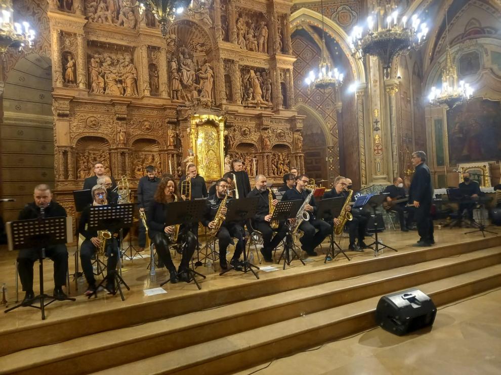 El hermanamiento arranca con un concierto de la Arrabal Big Band zaragozana en la iglesia de San Pedro de Teruel.