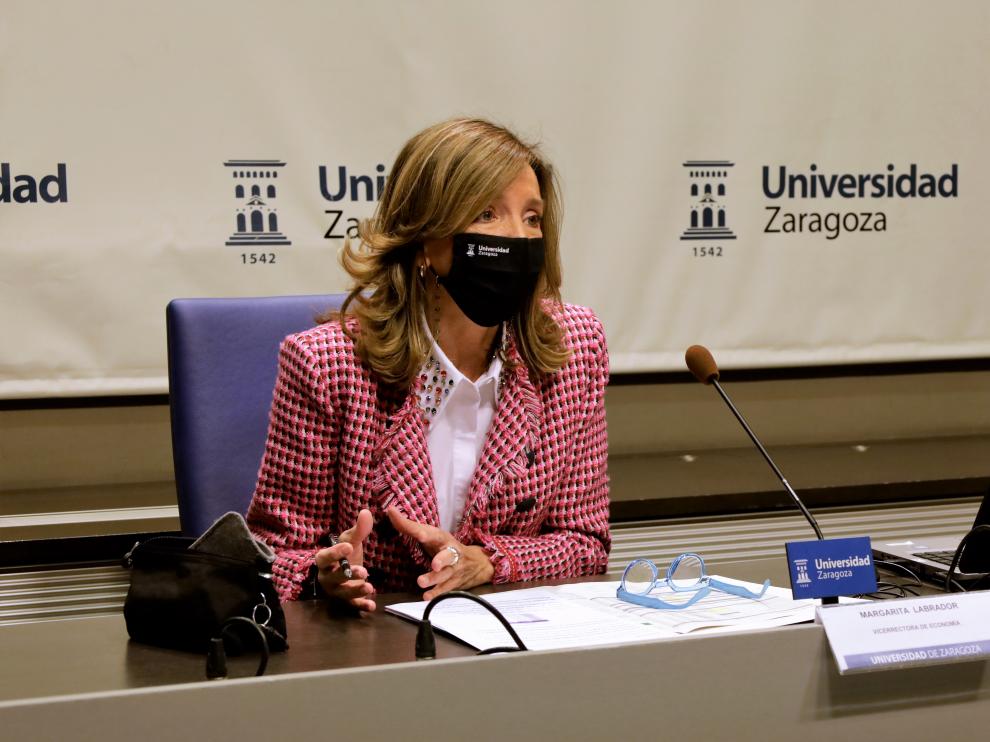 Margarita Labrador durante la presentación del borrador del presupuesto de la Universidad de Zaragoza para 2022.