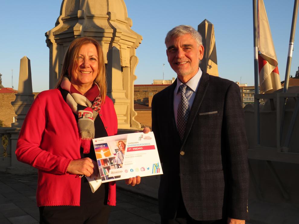 Olga Gros, ganadora del premio del certamen 'Impulsa' de la Cruz Roja Española en la categoría de 'Emprendedoras'.