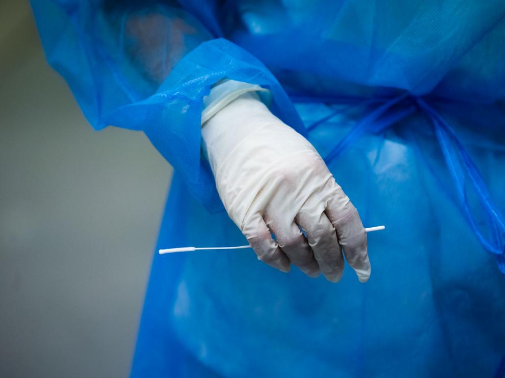 Pruebas PCR en el centro de salud del Arrabal