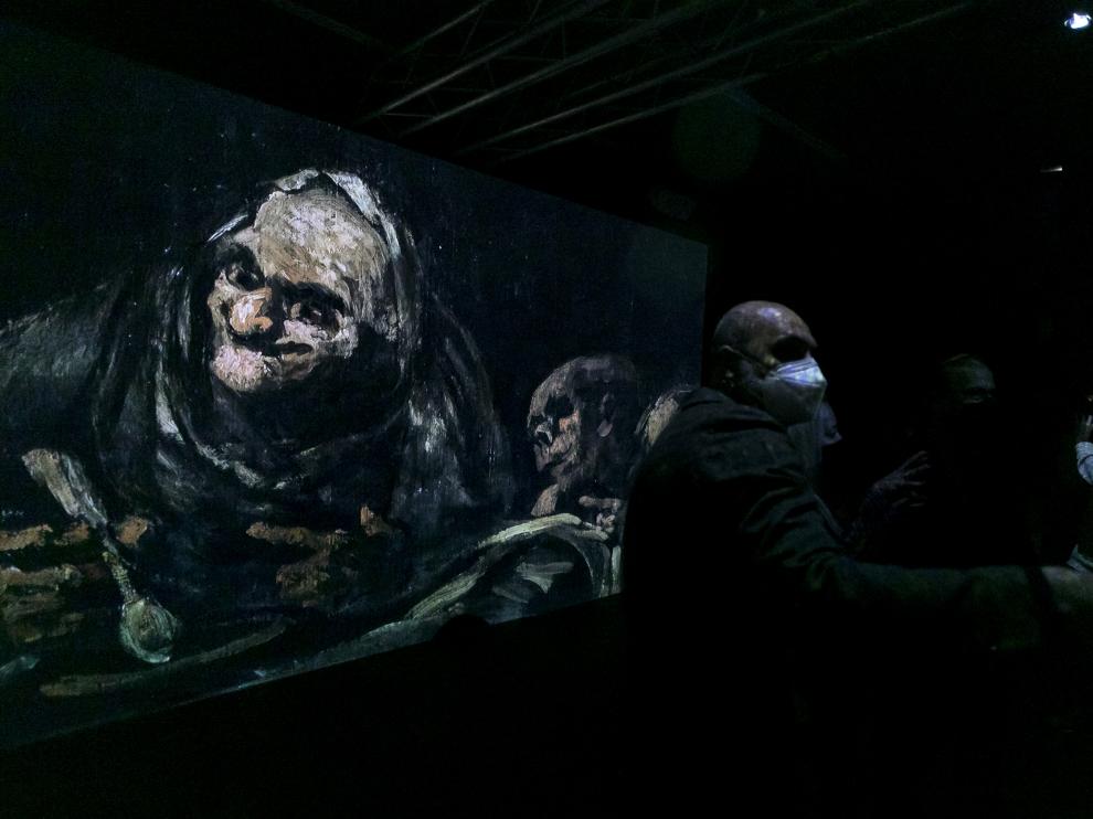 Una imagen de la proyección sobre las pinturas negras de Goya.