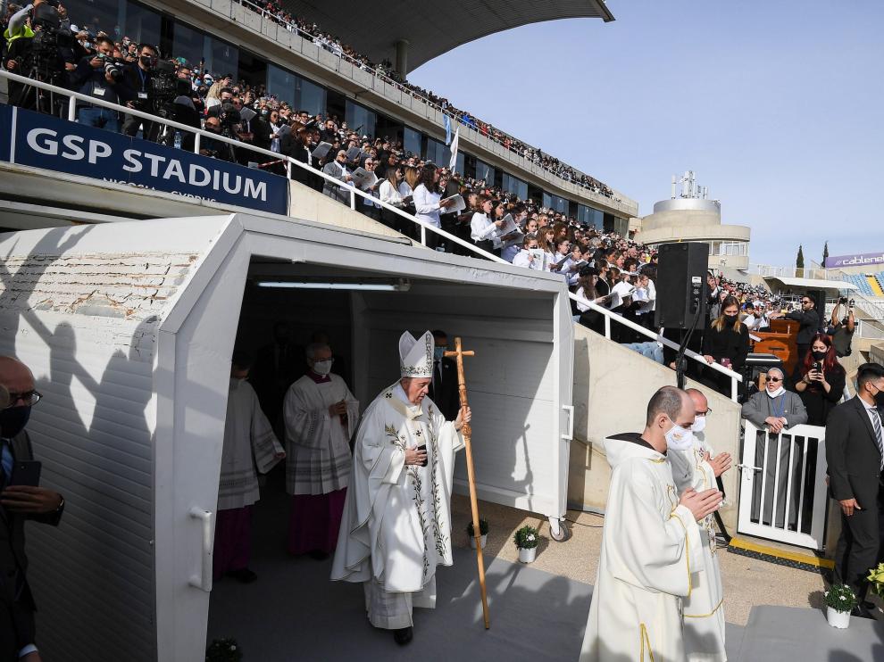 El Papa en el estadio Gsp de Nicosia