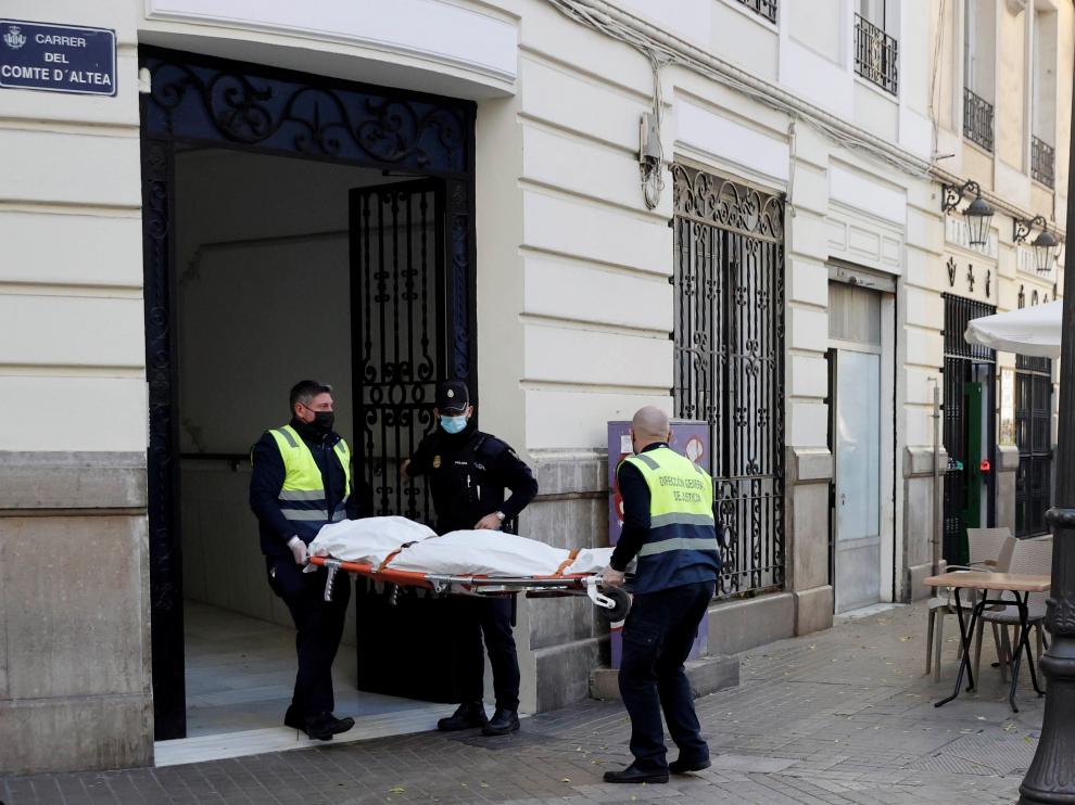 Asesinada a cuchilladas una mujer de 30 años por su pareja en València