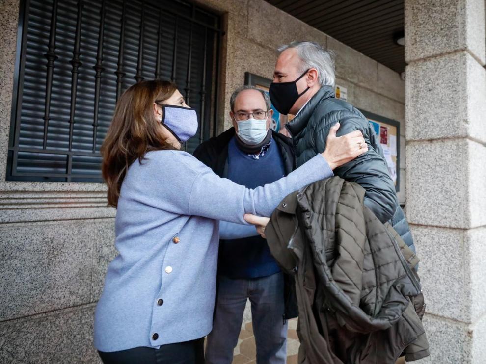 Jorge Azcón visita Alagón con motivo de la crecida del Ebro.
