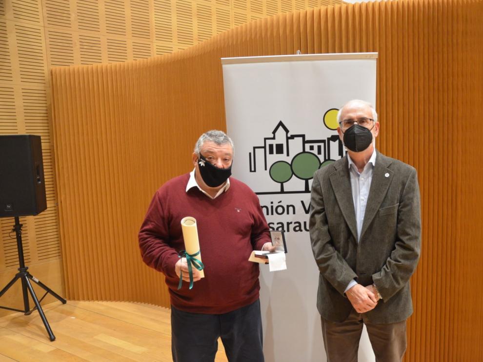Laureano Garín y Constancio Navarro en la entrega del VIII Premio Unión Vecinal.