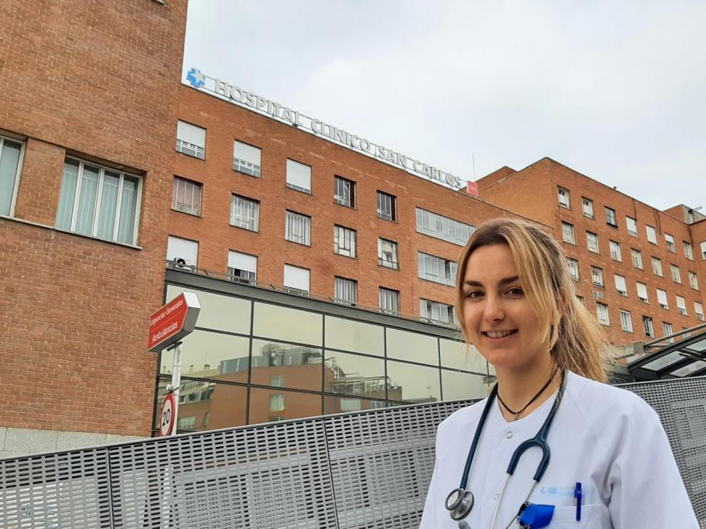 Lorena Franco, en el Hospital Clínico San Carlos de Madrid, donde está como residente desde julio.