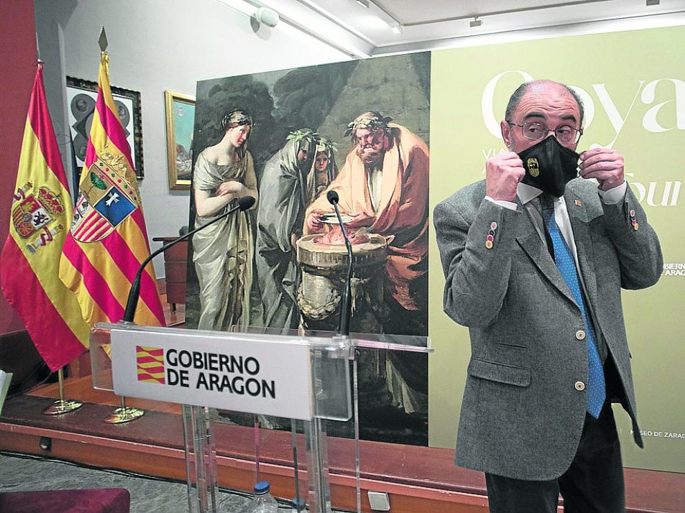 Lambán apuntó nuevas restricciones antes de inaugurar la exposición de Goya del Museo Provincial.
