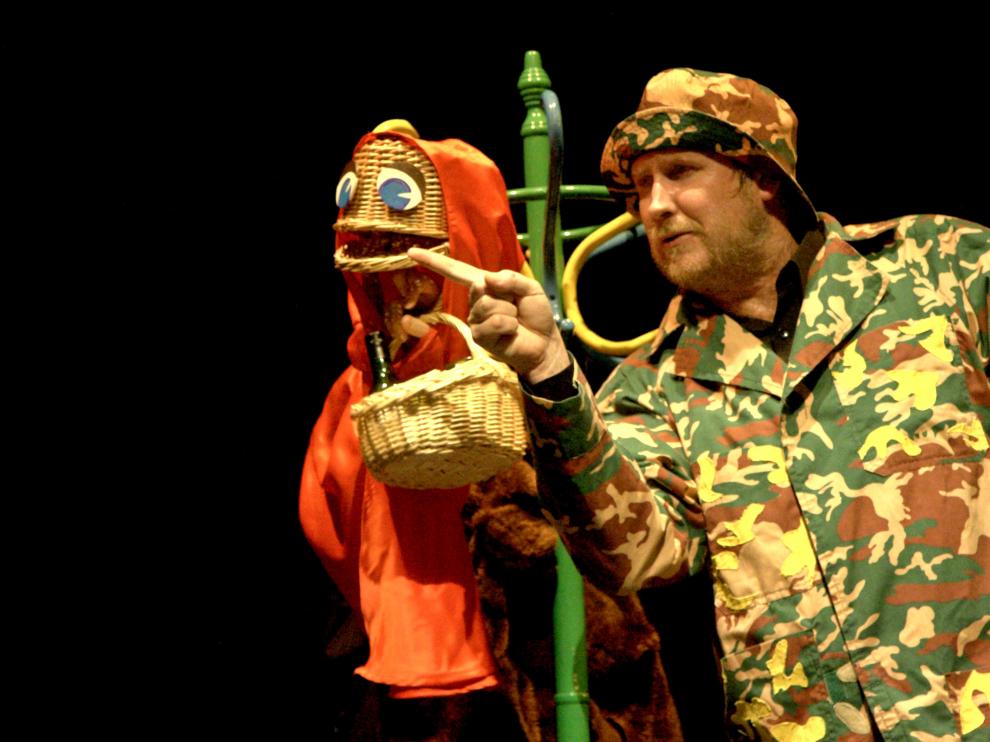 Teatro Arbolé presenta su divertida y original versión de Caperucita Roja