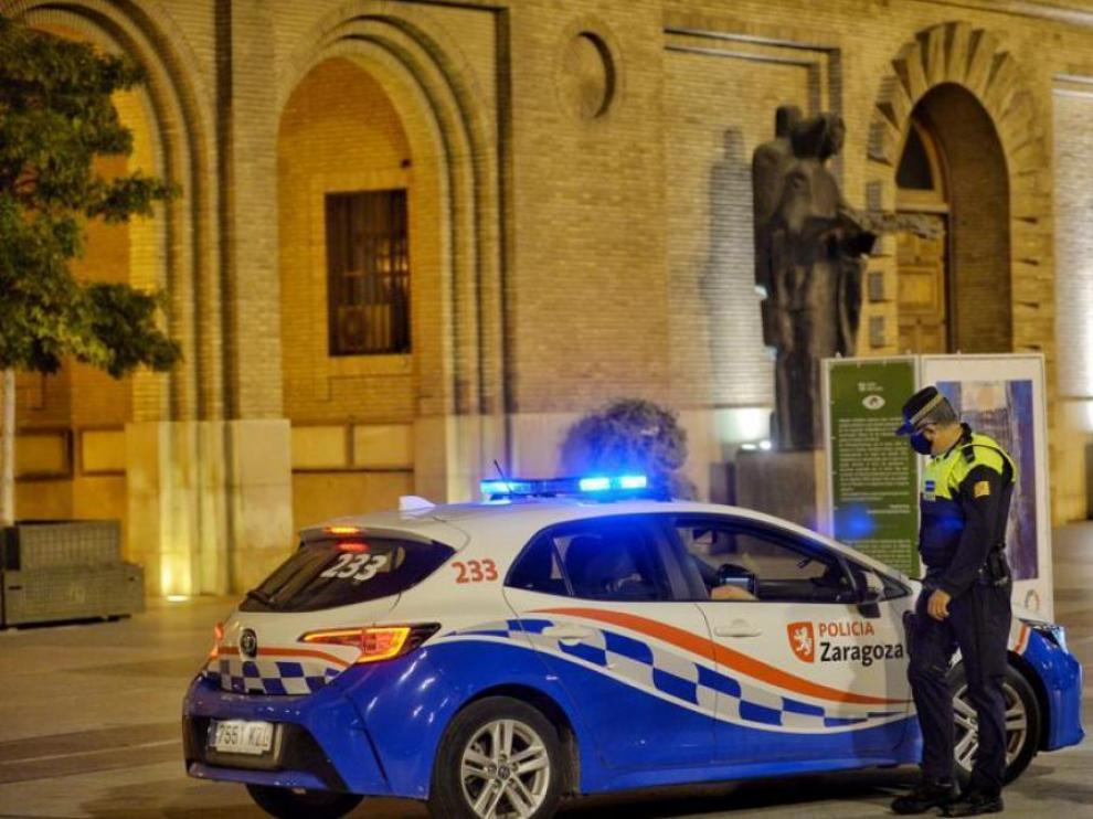 Patrulla de la Policía Local de Zaragoza.