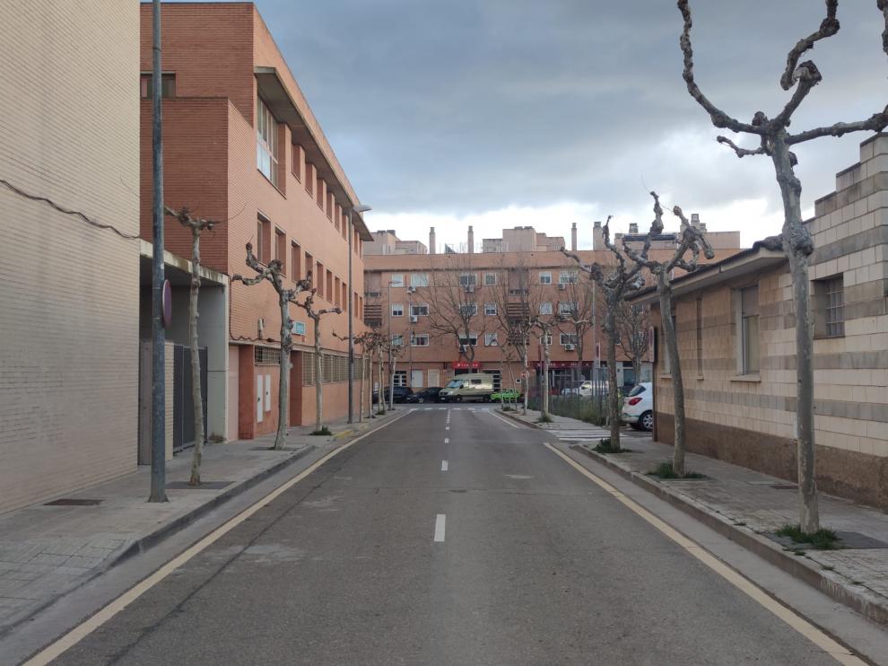 Foto de la calle Ramón Pignatelli (la avenida de Navarra, al fondo), una de las calles objeto de intervención