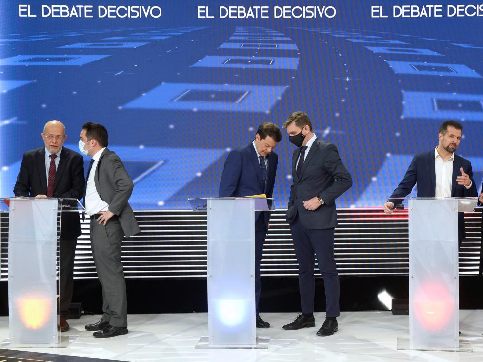 Los candidatos, preparados para el segundo debate electoral de esta campaña del 13F
