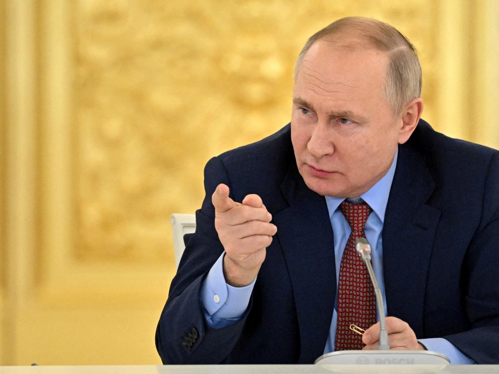 FILE PHOTO: Russian President Putin meets with members of the Delovaya Rossiya All-Russian Public Organization in Moscow