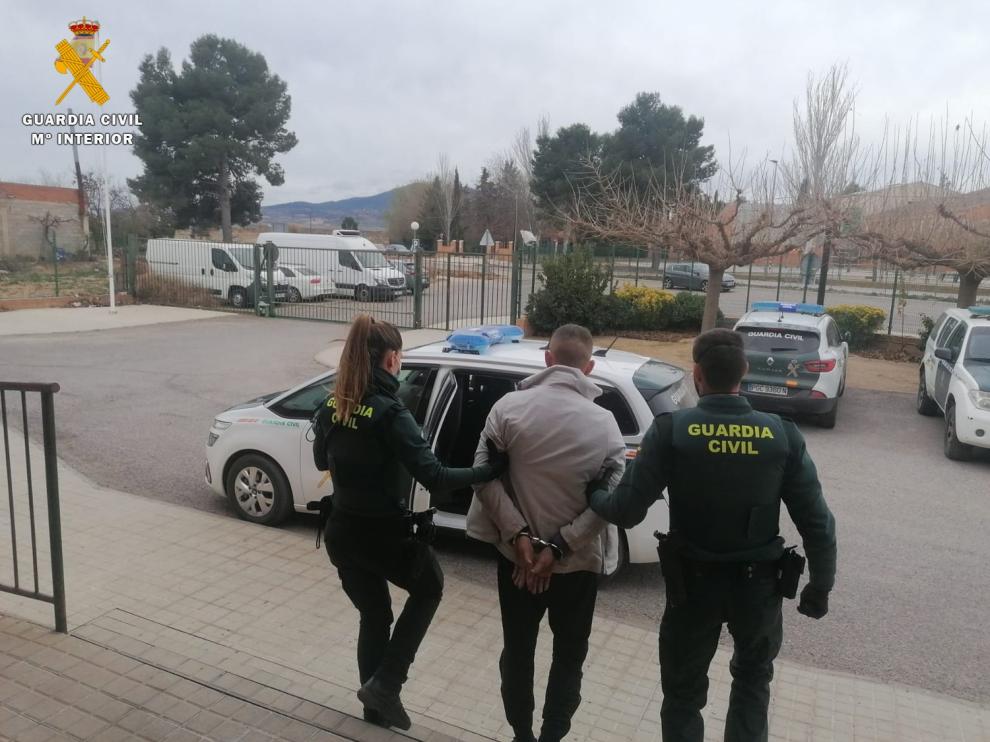 Detenido tras agredir a un vecino de Ricla con un arma blanca.