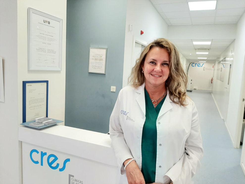 Elena Guallar forma parte del equipo de especialistas médicos que Clínicas Cres tiene en su centro de Zaragoza.