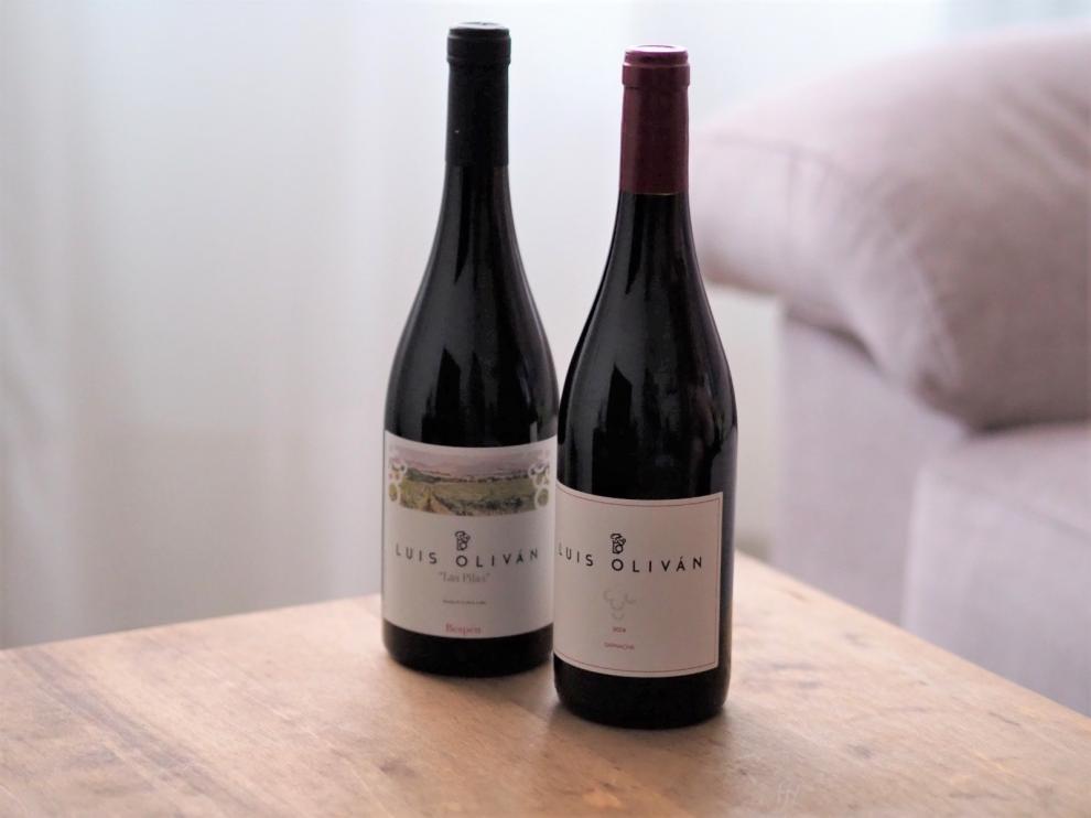 Luis Oliván Garnacha Las Pilas 2020 (izquierda) es uno de los vinos que actualmente está en el mercado.