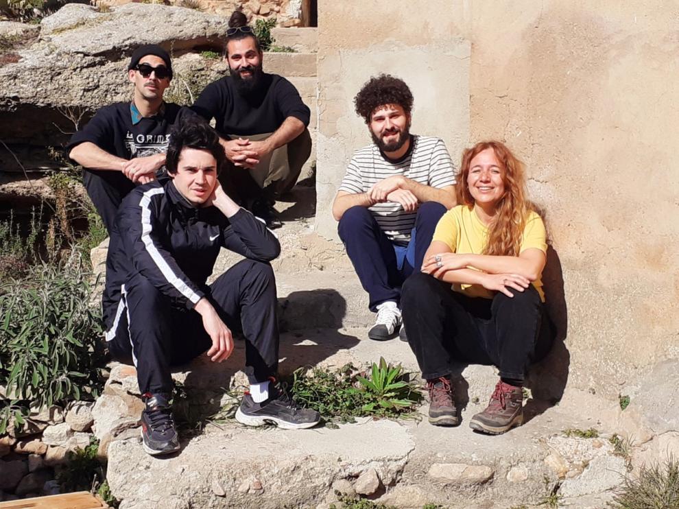 Los artistas de la Ruta 234 que están realizado un itinerario de dos semanas por los pueblos solitarios de la Ruta 234.