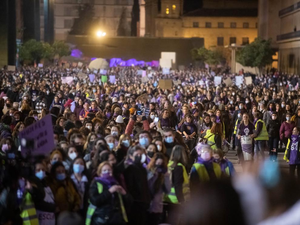 Manifestación feminista en Zaragoza con motivo del 8M.
