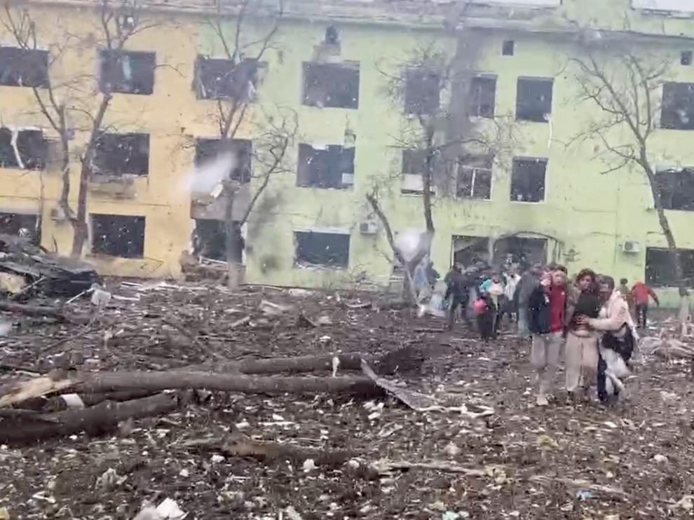 Debris is seen on site of the destroyed Mariupol children's hospital as Russia's invasion of Ukraine continues, in Mariupol, Ukraine, March 9, 2022 in this still image from a handout video obtained by Reuters. Ukraine Military/Handout via REUTERS THIS IMAGE HAS BEEN SUPPLIED BY A THIRD PARTY. UKRAINE-CRISIS/MARIUPOL