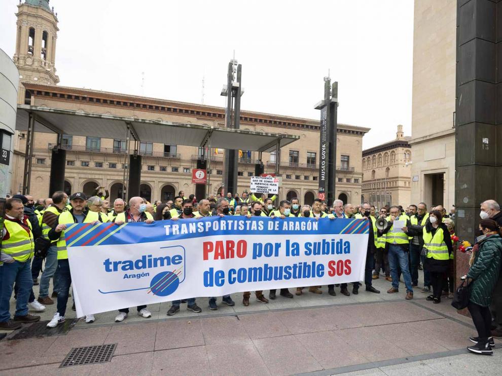 Protesta de transportistas en Zaragoza