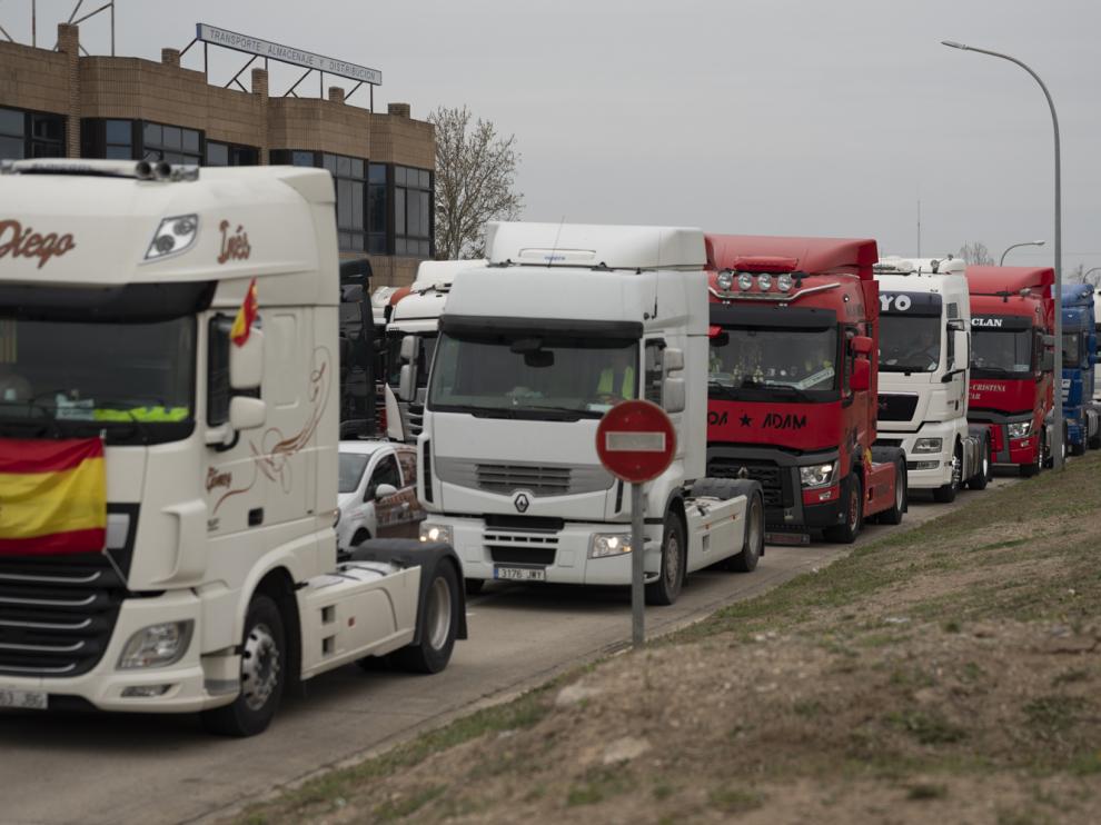 Protesta de transportistas en Zaragoza.